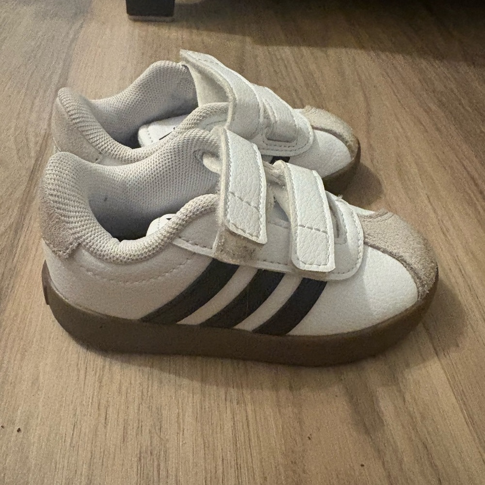 Toddler adidas shoes